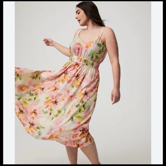 torrid Dresses & Skirts - Torrid Floral Midi V-Neck Dress
 size 3 or 3XL